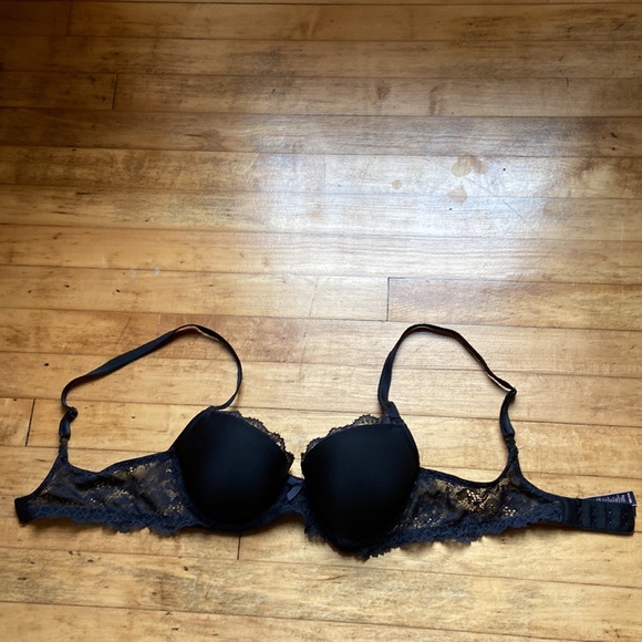Victoria’s Secret Lined Demi Bra, 32C - Picture 2 of 6